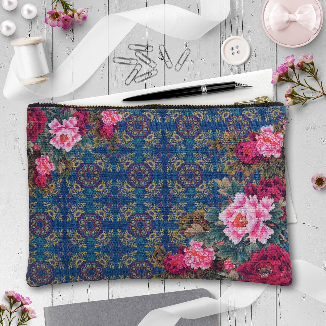 Geometric Design Floral Makeup Pouch For Women